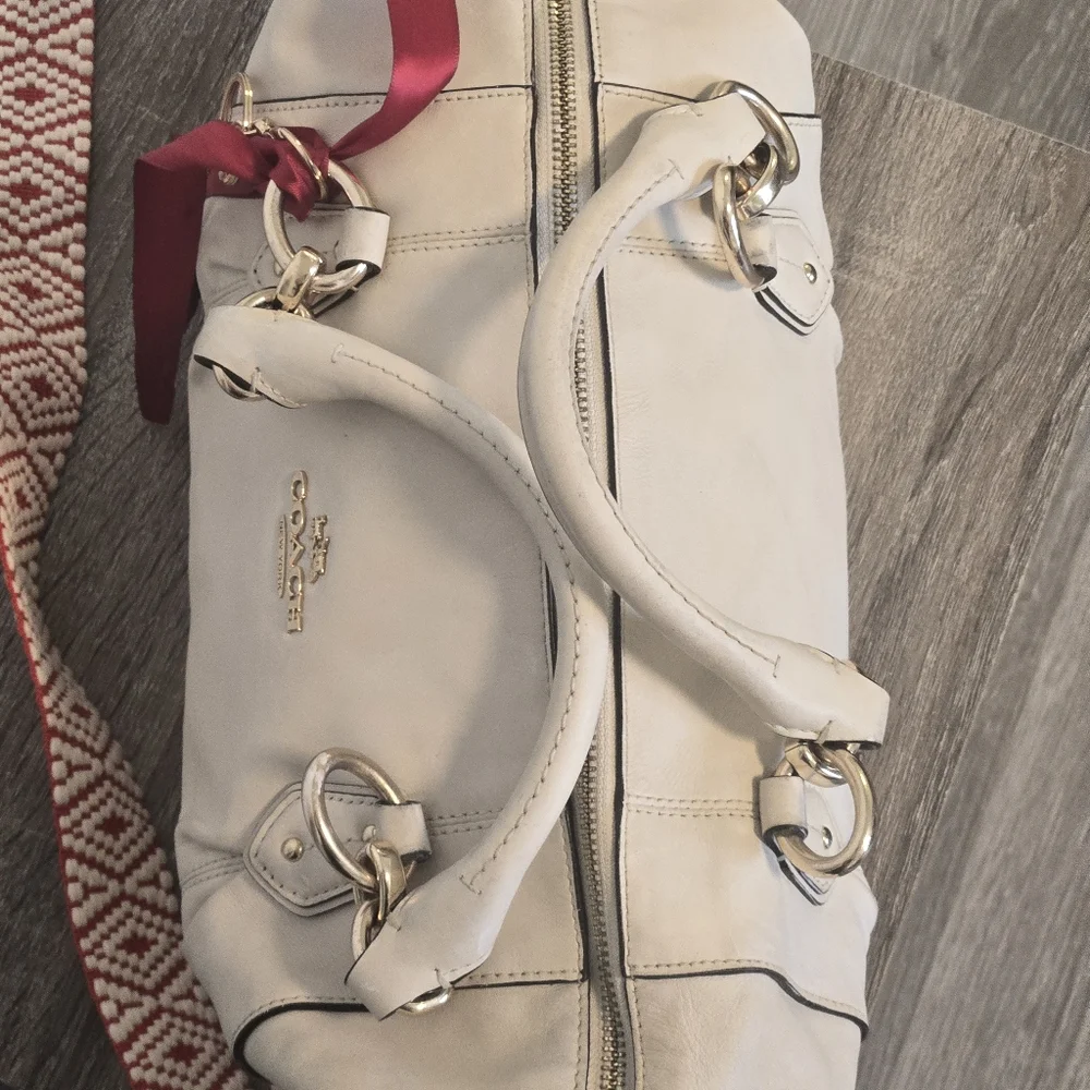 Coach White Leather Purse - Picture 10 of 16